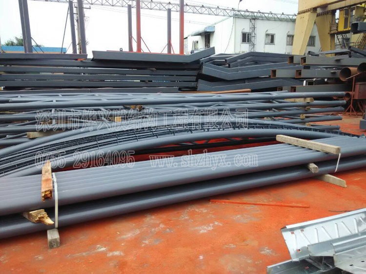 燁興河間第一中學(xué)體育看臺(tái)膜結(jié)構(gòu)工程備料中